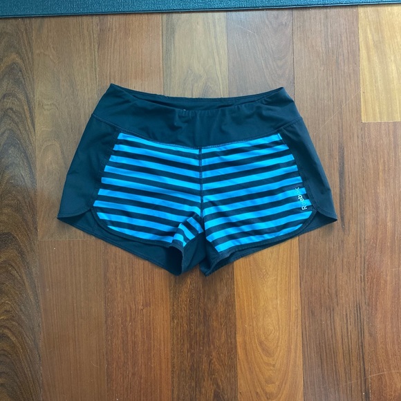 Reebok gym shorts - Picture 2 of 8